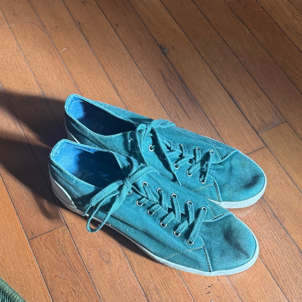 Levi's Men's Green Sneakers
